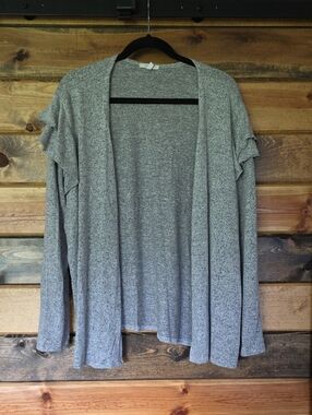 Maurices Gray Open-Front Ruffle-Shoulder Cardigan
